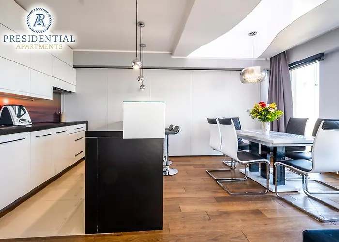 Prezydencki Z Widokiem Na Morze *